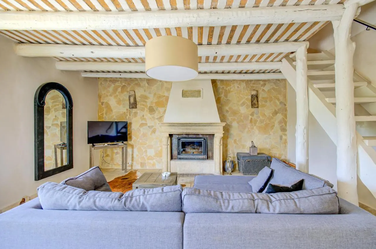 Le Bercail De Montmirail Apartamento Sarrians França