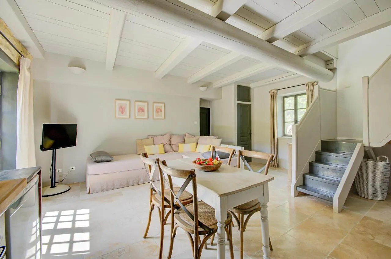 Le Bercail De Montmirail Apartamento Sarrians