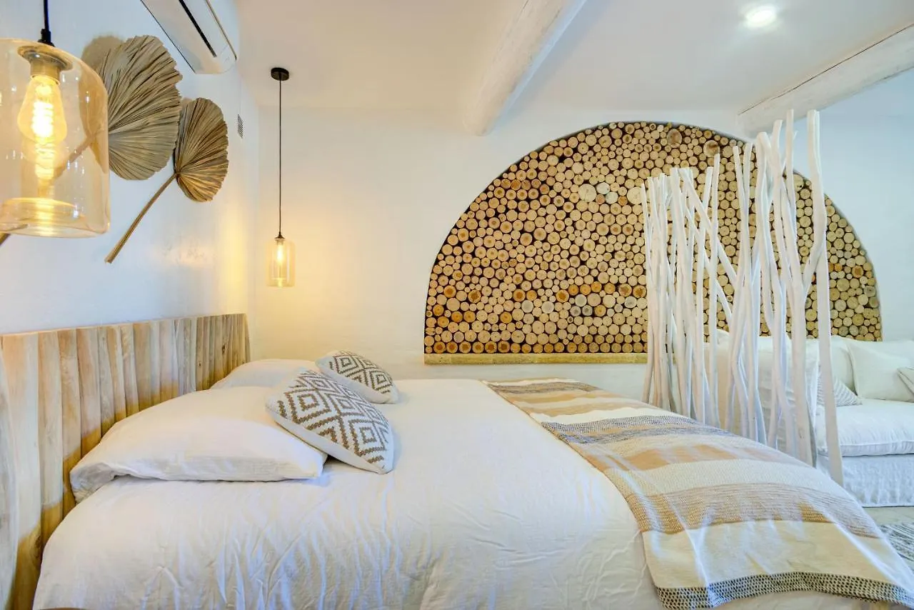 Le Bercail De Montmirail Apartamento Sarrians